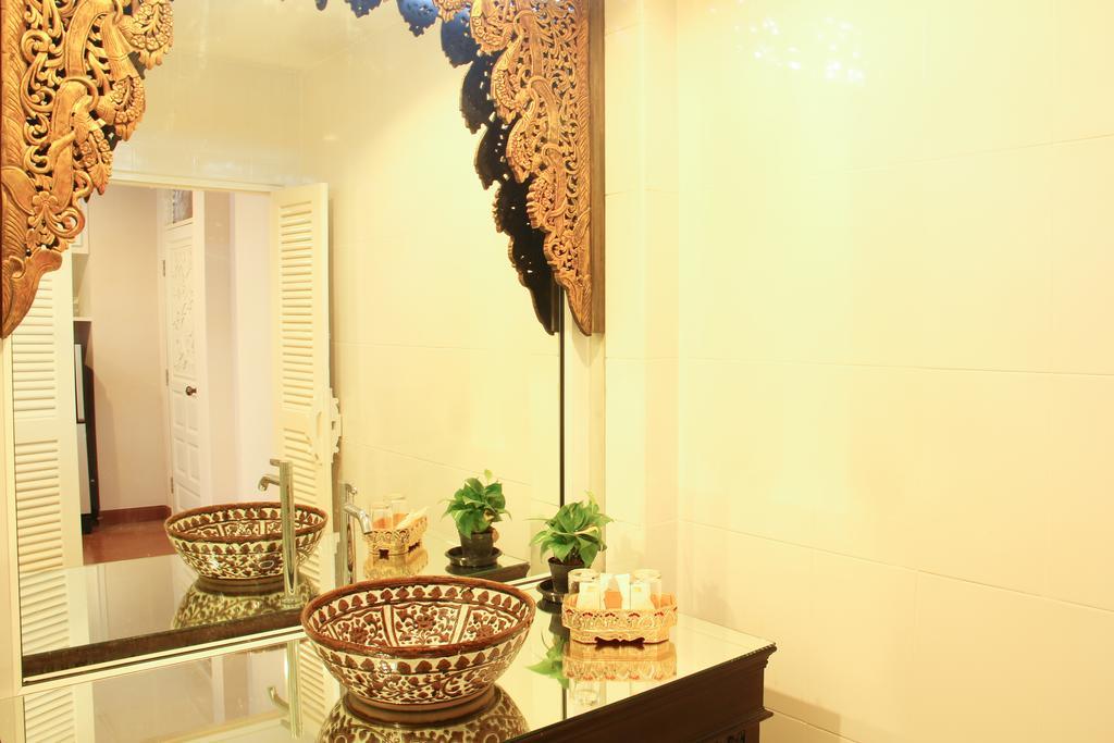 Ratchiangsaen Flora House Otel Chiang Mai Oda fotoğraf