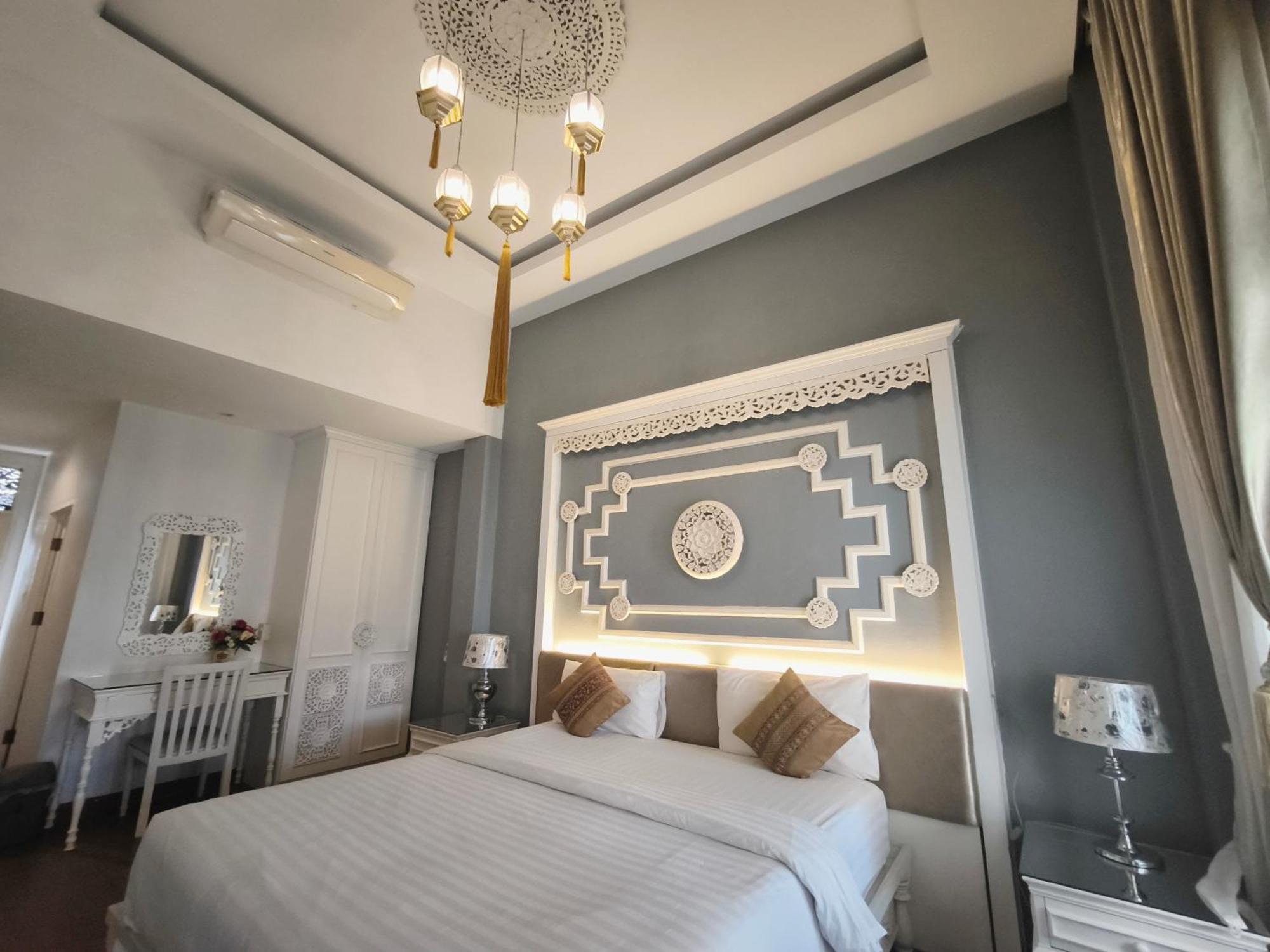 Ratchiangsaen Flora House Otel Chiang Mai Dış mekan fotoğraf
