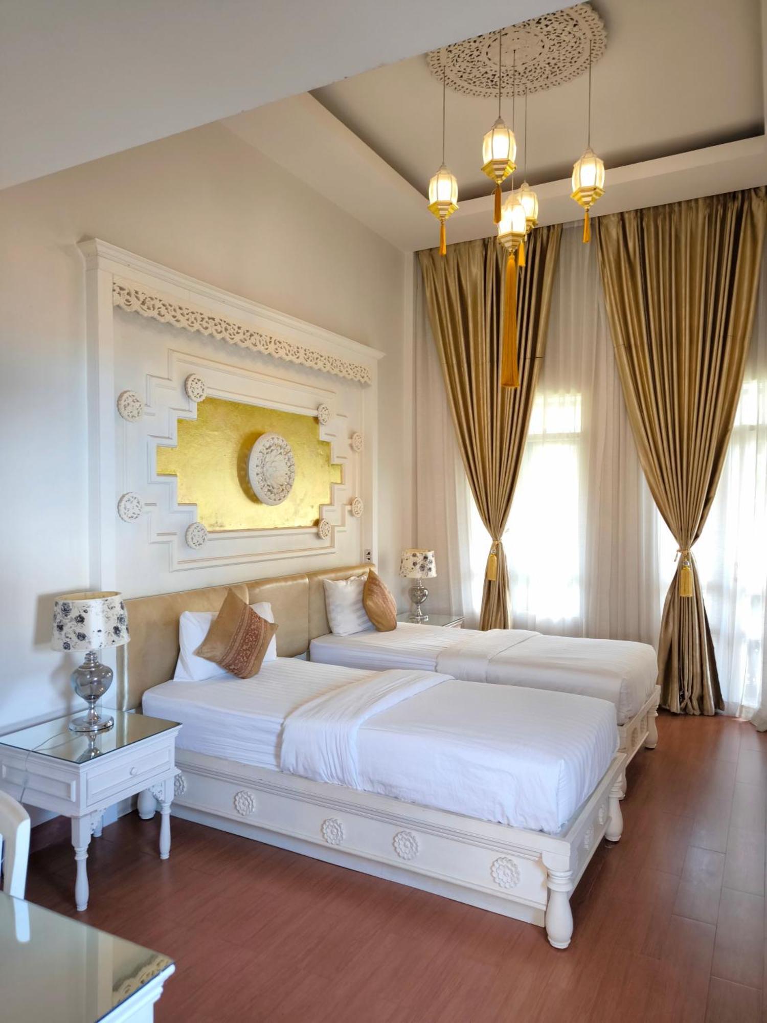 Ratchiangsaen Flora House Otel Chiang Mai Dış mekan fotoğraf