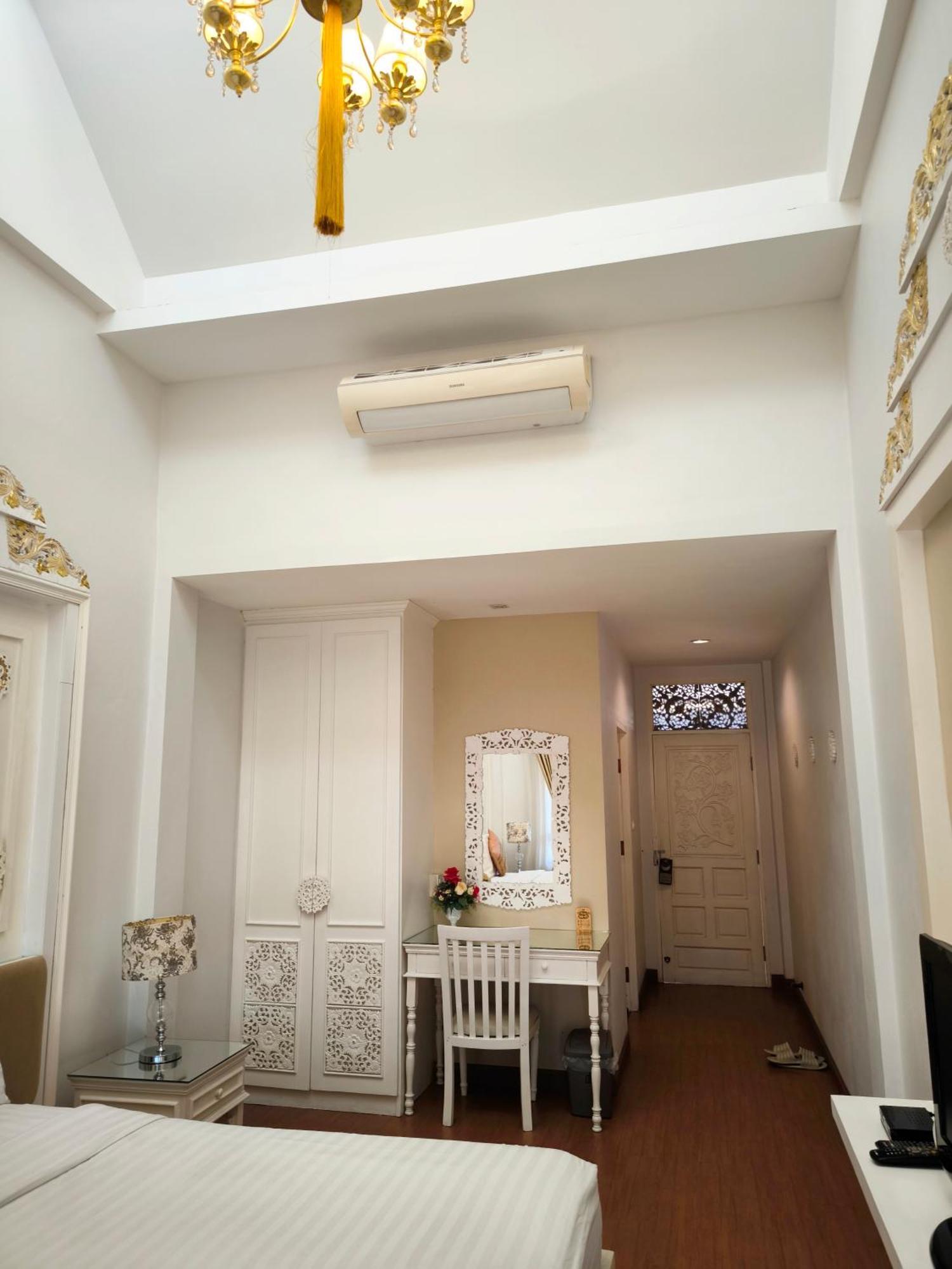 Ratchiangsaen Flora House Otel Chiang Mai Dış mekan fotoğraf