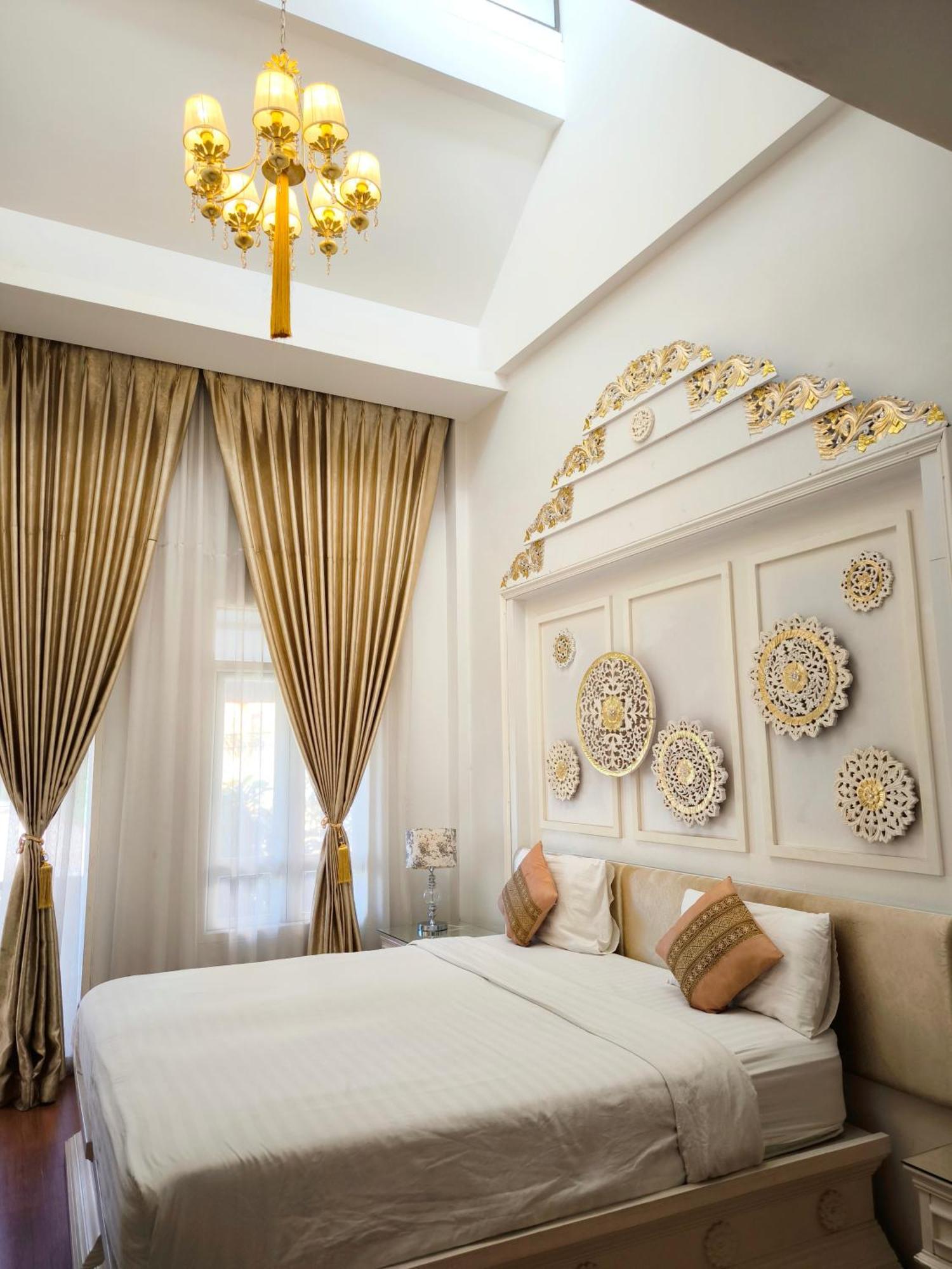 Ratchiangsaen Flora House Otel Chiang Mai Dış mekan fotoğraf