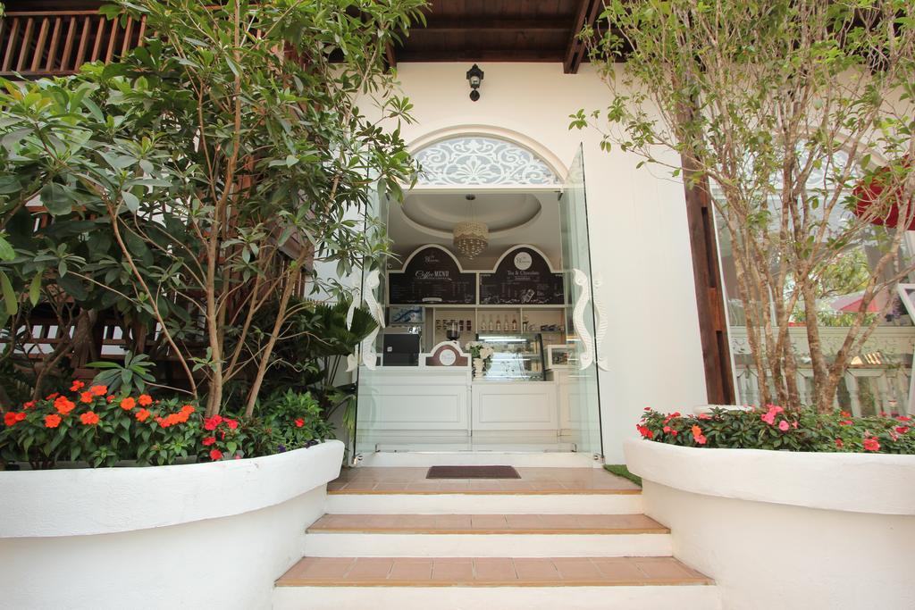 Ratchiangsaen Flora House Otel Chiang Mai Dış mekan fotoğraf