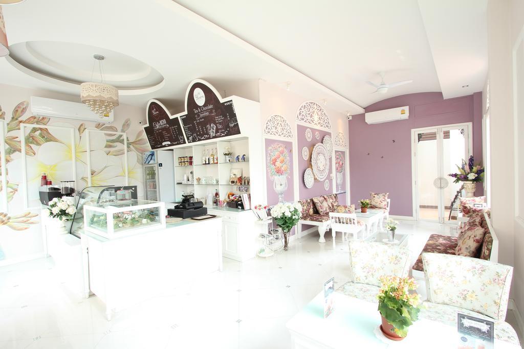 Ratchiangsaen Flora House Otel Chiang Mai Dış mekan fotoğraf