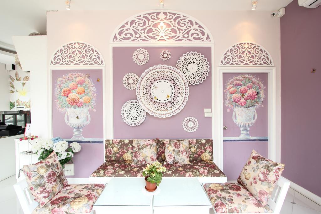 Ratchiangsaen Flora House Otel Chiang Mai Dış mekan fotoğraf