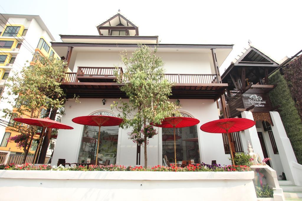 Ratchiangsaen Flora House Otel Chiang Mai Dış mekan fotoğraf