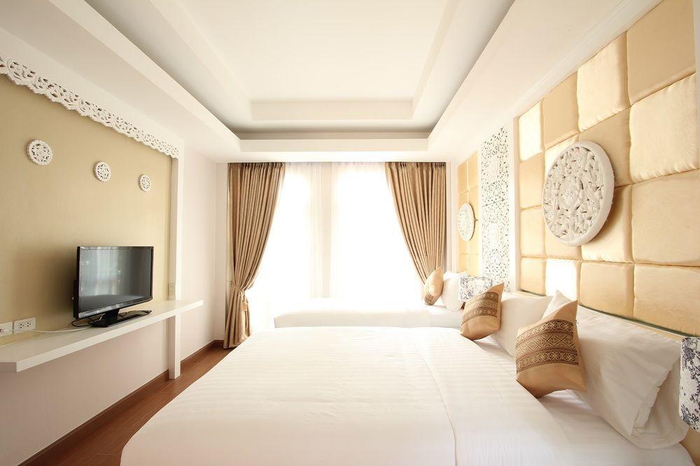 Ratchiangsaen Flora House Otel Chiang Mai Dış mekan fotoğraf