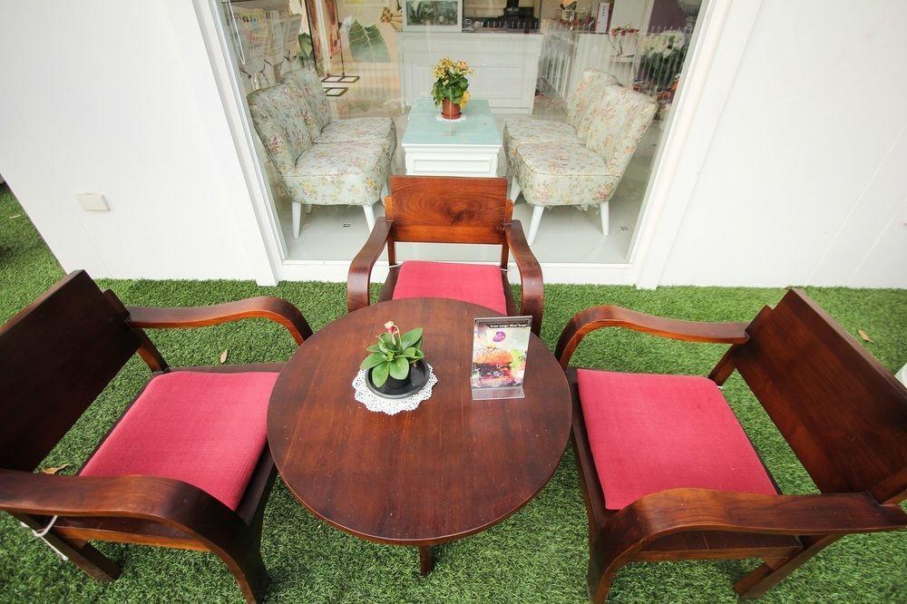 Ratchiangsaen Flora House Otel Chiang Mai Dış mekan fotoğraf